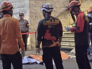 Pria Diduga Bunuh Diri Lompat dari Lantai 20 di Hotel Surabaya