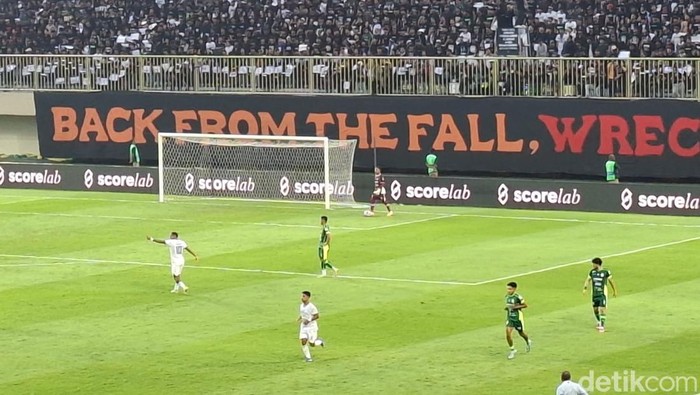 Laga PSS Sleman vs PSIS Semarang di Maguwoharjo, Minggu (3/5/2026).