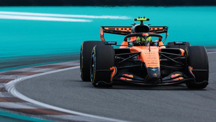Lando Norris menangkan sprint race F1 GP Miami 2026.