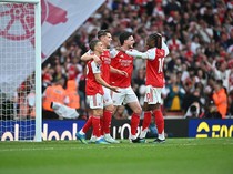 Arsenal Balik Tekan Man City Usai Hajar Fulham 3-0