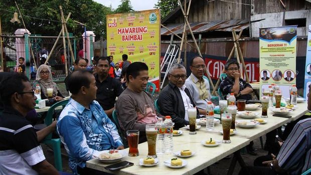 Mawarung. (laman Pemprov Kalsel/Pemkot Banjarmasin)