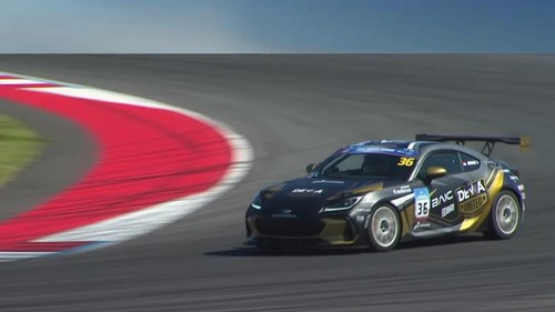 Pembalap Dewa United Motorsport Demas Agil setelah memenangkan Race 2 ajang Subaru BRZ Super Series 2026 di Sirkuit Mandalika, Lombok Tengah, NTB, Minggu (3/5/2026). (Foto: Live streaming @themamdalikaGP)