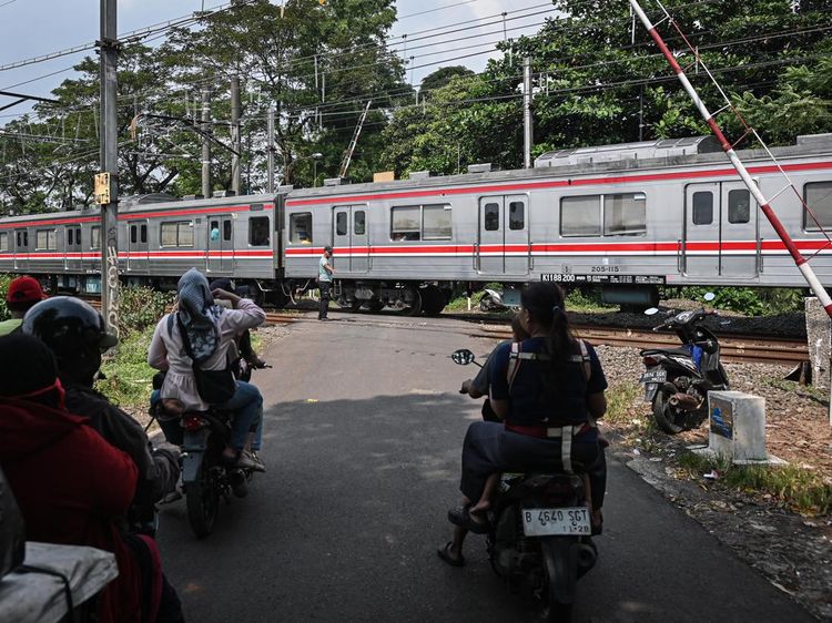 Perlintasan Sebidang Akan Ditertibkan Demi Keselamatan