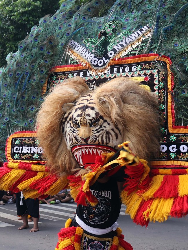 Pertunjukan Reog Ponorogo Ramaikan Akhir Pekan di Bogor