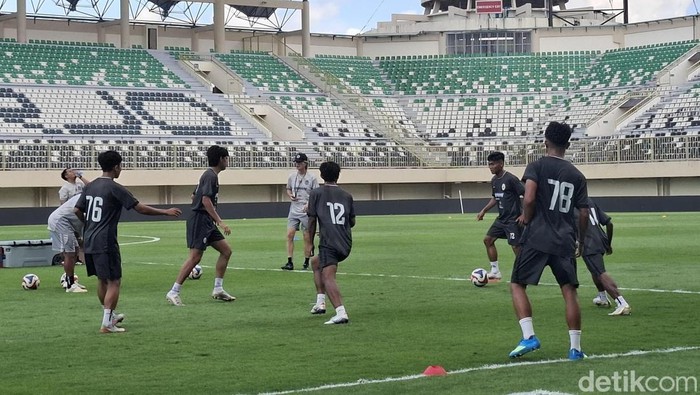 Official training PSS Sleman di Stadion Maguwoharjo, Sleman, Sabtu (2/5/2026).