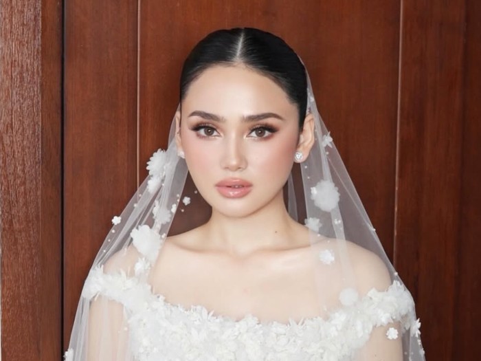 Syifa Hadju