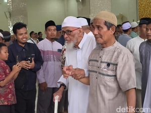 Keluar dari IGD, Abu Bakar Baasyir Jalani Perawatan di Bangsal Isolasi