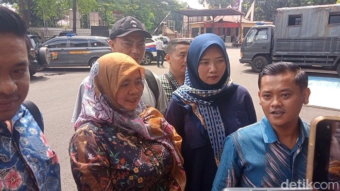 ART mantan istri Andre Taulany datangi Polres Jakarta Selatan.