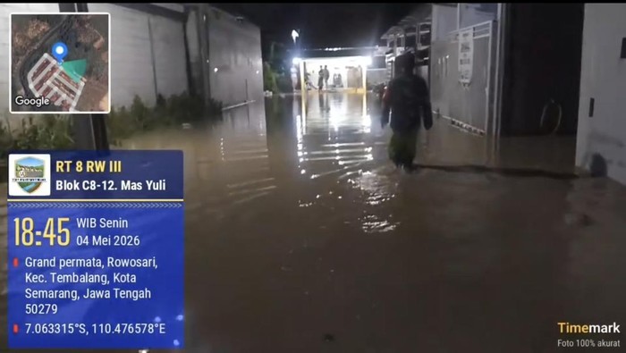 Banjir di Perumahan Grand Permata, Kelurahan Rowosari, Kecamatan Tembalang, Kota Semarang, Senin (4/5/2026) malam.
