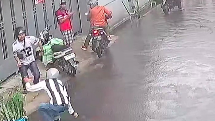 Begal Kurir Paket di Bandung