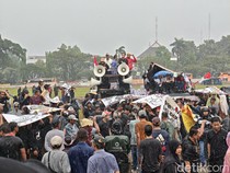 Jerit Warga Bogor Usai Tambang Tutup: Pinjol hingga Nyaris Cerai