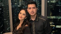 Kevin terlihat suka menemani Faby Marcelia saat sedang ada kegiatan. Mereka mulai menjalin hubungan pada awal 2026. (Foto: dok Instagram fabymarcelia)