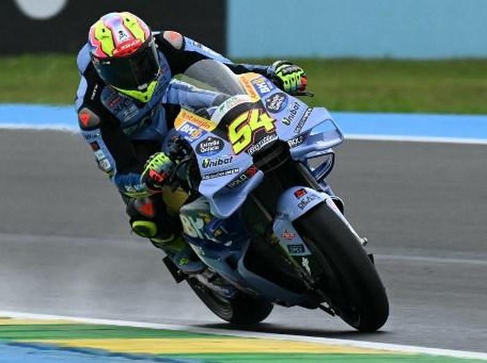 BK8 Gresini Racing MotoGPs Spanish rider Fermin Aldeguer competes during the MotoGP practice session of the Grand Prix of Brazil at the Ayrton Senna International racetrack in Goiania, state of Goias, Brazil, on March 20, 2026. (Photo by EVARISTO SA