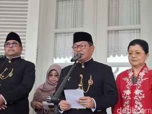 Pemprov DKI Salurkan Bantuan Rp 2,2 M ke 110 Sekolah Terdampak Bencana Sumatera
