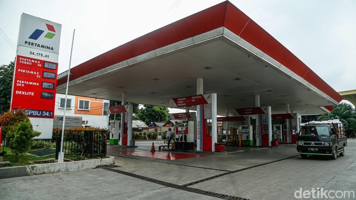 Harga bahan bakar minyak (BBM) non-subsidi milik Pertamina resmi mengalami kenaikan mulai hari ini, Senin (4/5/2026). Sejumlah produk mengalami penyesuaian harga cukup signifikan, terutama pada jenis BBM diesel dan beroktan tinggi.