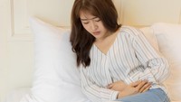 Jangan Salah Makan! 10 Asupan Ini Bisa Bikin Perut 'Rewel' di Pesawat
