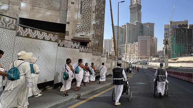 Jemaah Haji Diimbau Kendalikan Komorbid dan Hindari Lelah Berlebih di Makkah
