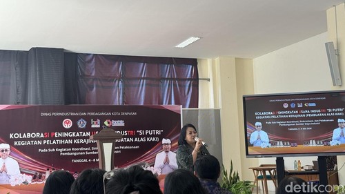 Kepala Dinas Disperindag Kota Denpasar Ni Nyoman Sri Utari  di Balai Diklat Industri Denpasar, Senin (4/5/2026). Maria Christabel DK/detikBali