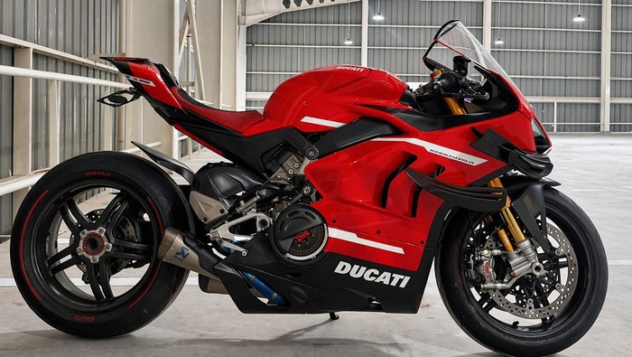 Lelang BMW-Ducati Doni Salmanan