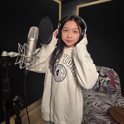 Bikin Mewek! Lindee Cremona Bikin Lagu Menyentuh untuk Ayah Hebat