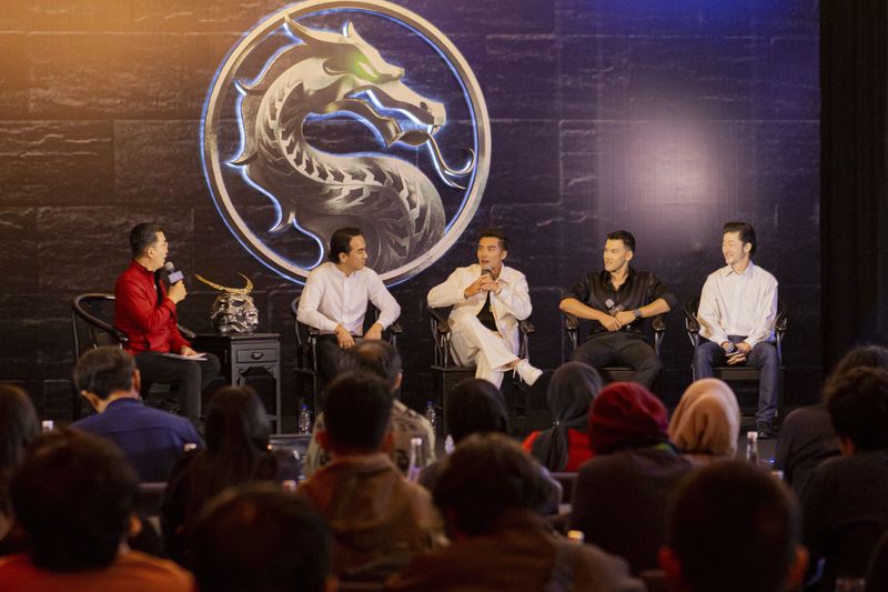 Para cast Mortal Kombat II saat press conference di Jakarta