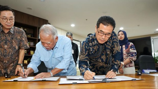 Otorita IKN melakukan penandatanganan perjanjian kerja sama bersama dua pelaku usaha pelopor dengan total investasi Rp1,2 Triliun, pada Kamis (30/04/2026). (OIKN)