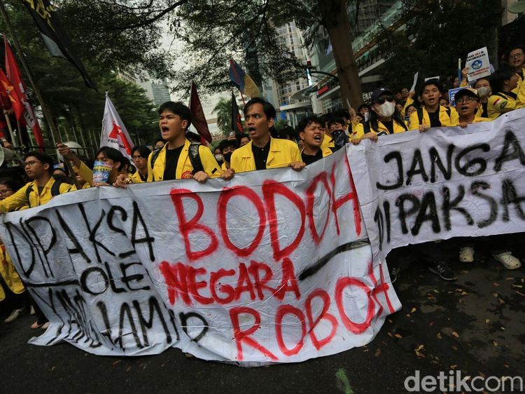 Peringati Hardiknas, Mahasiswa Desak Perbaikan Tata Kelola Pendidikan