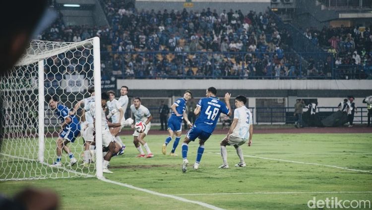 Momen Penting Persib Bandung Vs PSIM Yogyakarta