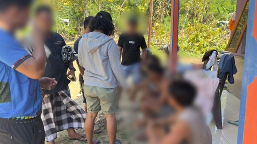 Polres Manggarai Barat menangkap dua pengguna narkotika jenis sabu-sabu di Labuan Bajo, Manggarai Barat, NTT. (Foto: Dok. Polres Manggarai Barat)