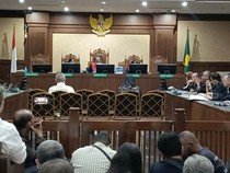 Pertimbangan Hakim Vonis 4,5 dan 3,5 Tahun Bui 2 Terdakwa Kasus Korupsi LNG