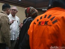 Skandal LNG Pertamina, Dua Eks Pejabat Divonis 4,5 dan 3,5 Tahun