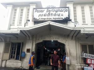 Pasar Beringharjo Surganya Pecinta Batik di Yogyakarta
