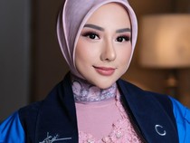 Bella Luna Tambah Koleksi Gelar S1