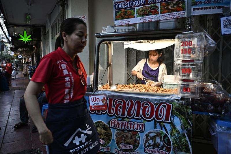 Duh! Nasib Street Food Bangkok di Ujung Tanduk Akibat Aturan Ketat