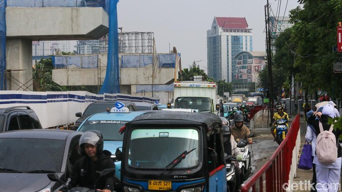 Flyover Latumenten Segera Tuntas, Solusi Atasi Macet dan Perlintasan KA