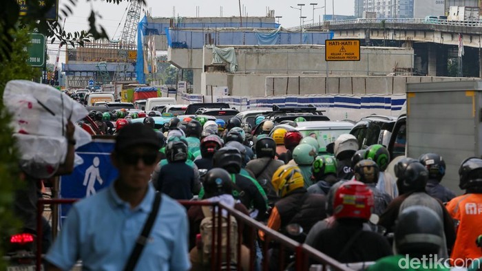 Flyover Latumenten Segera Tuntas, Solusi Atasi Macet dan Perlintasan KA