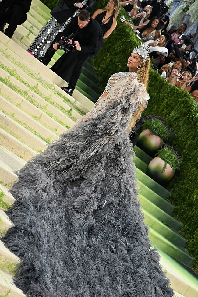 MET Gala 2026 yang digelar di The Metropolitan Museum of Art (The MET), New York City, Amerika Serikat, pada Senin (4/5/2026), bertaburan bintang. Namun, Beyonce menjadi sosok yang paling dinantikan di perhelatan yang dijuluki the biggest fashions night out itu. (Foto: Michael Buckner/Penske Media via Getty Images)