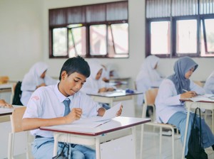 10 Contoh Soal TKA Matematika SMA 2026 dan Jawaban, Tes Kemampuanmu!