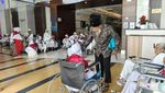 74 Jemaah Lansia Siap Melaksanakan Umrah Wajib dengan Didampingi Petugas PPIH