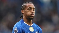Barcelona Minati Joao Pedro, Chelsea Ogah Lepas