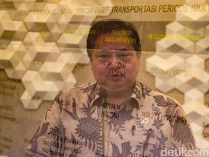 Airlangga Usul LPS Ikut Jamin Simpanan di Koperasi