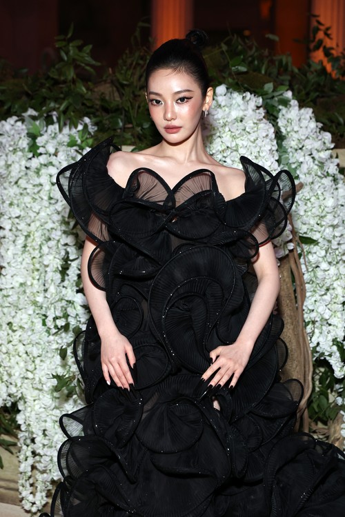 NEW YORK, NEW YORK - MAY 04: Ningning attends the 2026 Met Gala celebrating 
