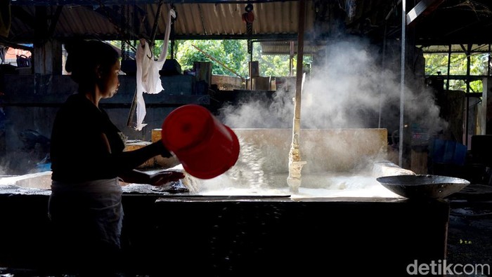 Perajin tahu di Kota Surabaya