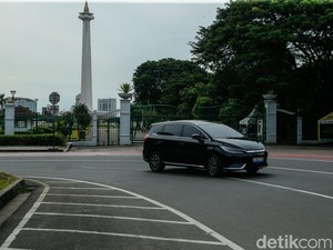 Pemprov Kehilangan Rp 2 Triliun, Pajak Mobil Listrik Rp 0 Perlu Ditinjau