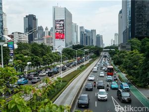 DKI Kehilangan Potensi Rp 2 T, Insentif Mobil Listrik Harusnya Tak Jadi Beban