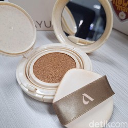Avoskin Hybrid Elixir Skin Radiant Perfect Cushion, Efek Wajah Velvet Matte