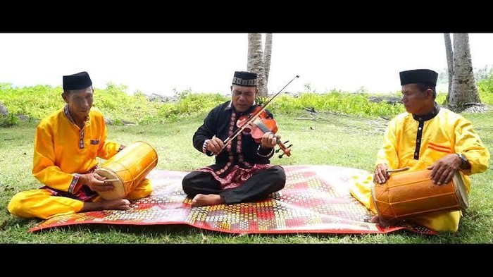 Ritual Nandong di Simeulue, Aceh (Foto: YouTube amondaya alfanmono)