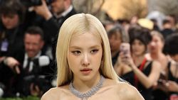 BLACKPINK in (Met Gala) Your Area!