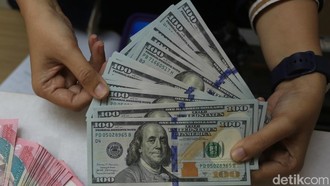 Meski Tak Pakai Dolar AS, Warga Desa Tetap Jadi Korban Rupiah Keok