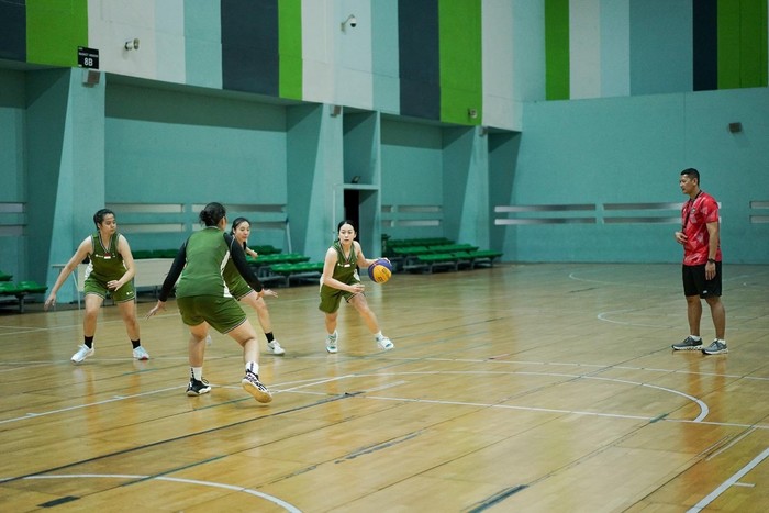 Timans Basket Putri Latihan